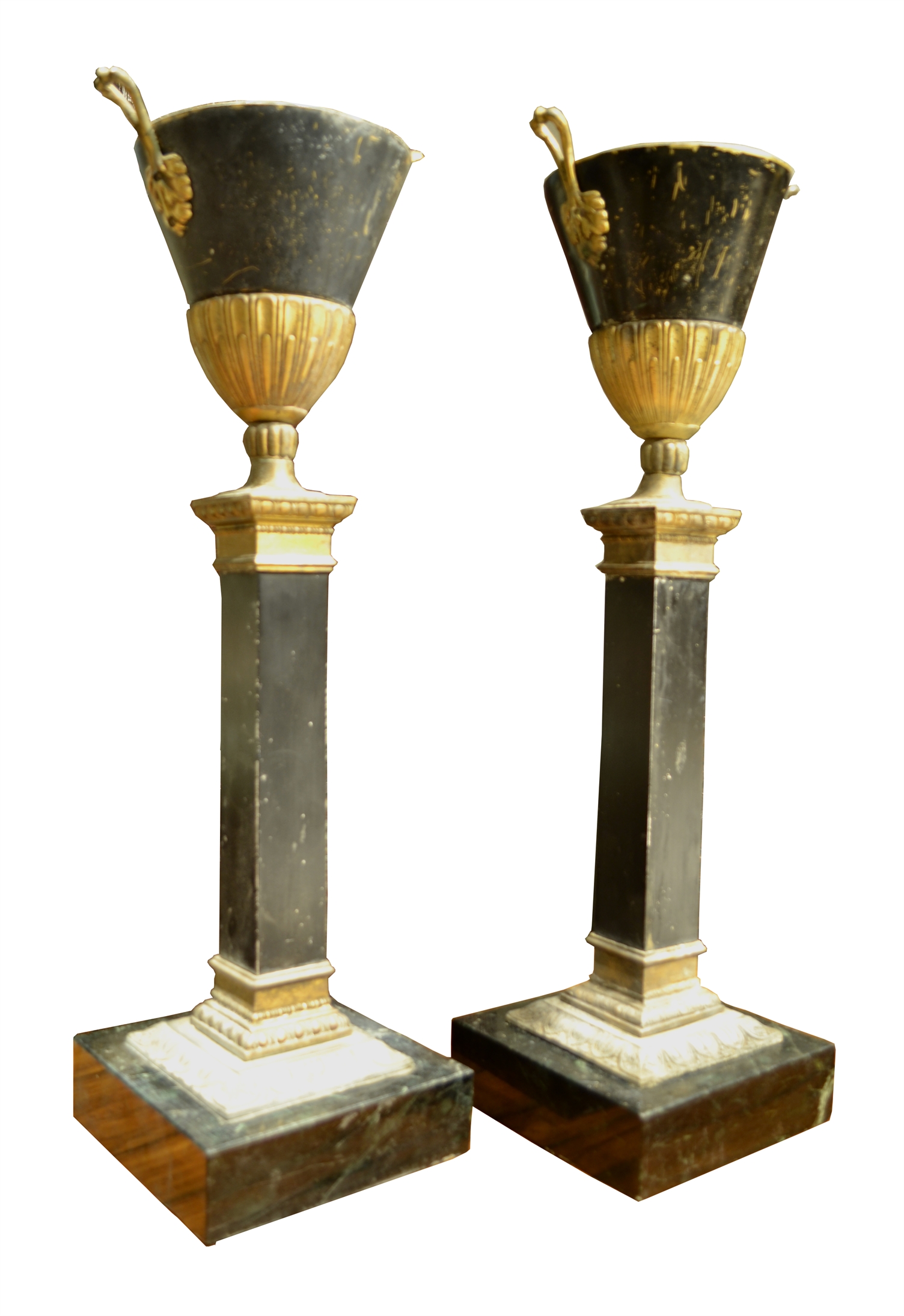 MB/3075 - Pair of Floral Display Bases