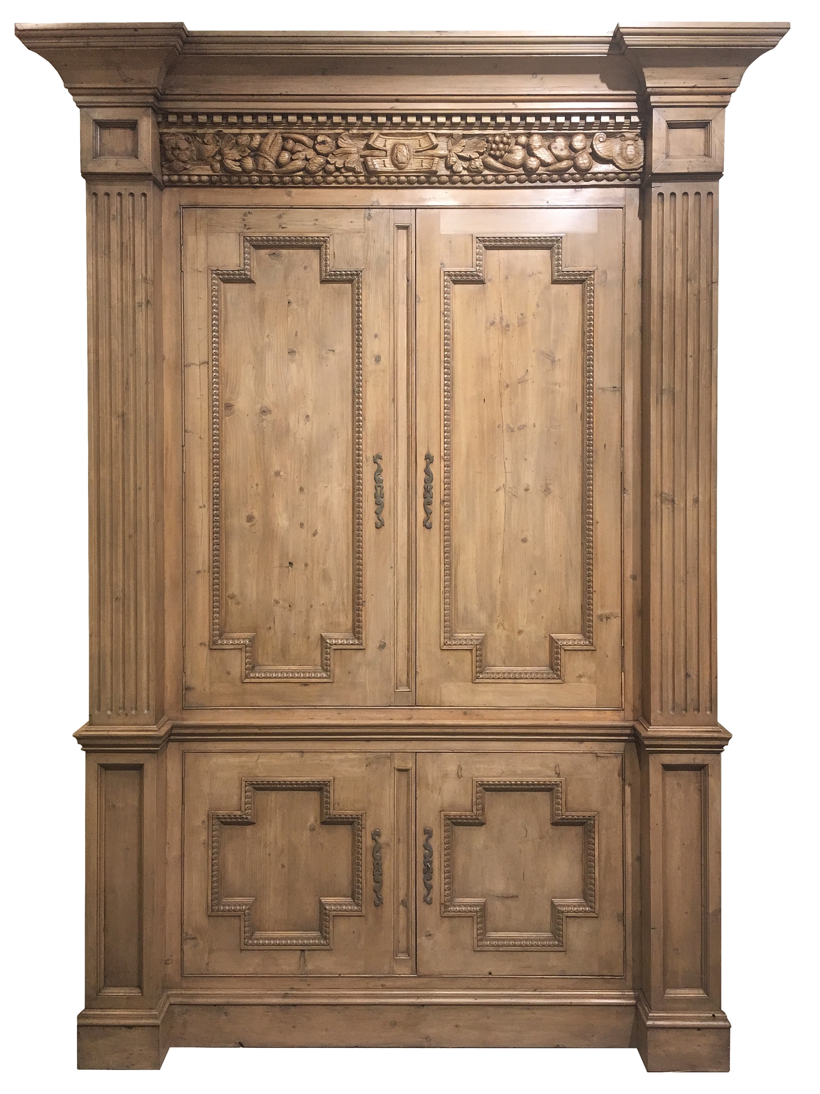 MB/1105 - Large Classical Pine Cabinet